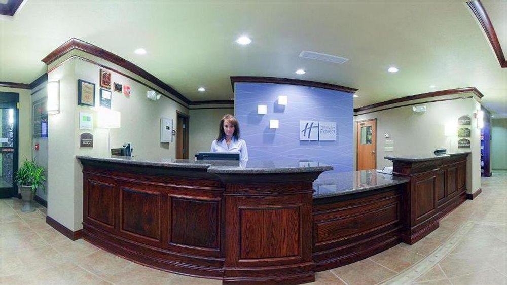 Baymont Inn & Suites By Wyndham Sturgis Buitenkant foto
