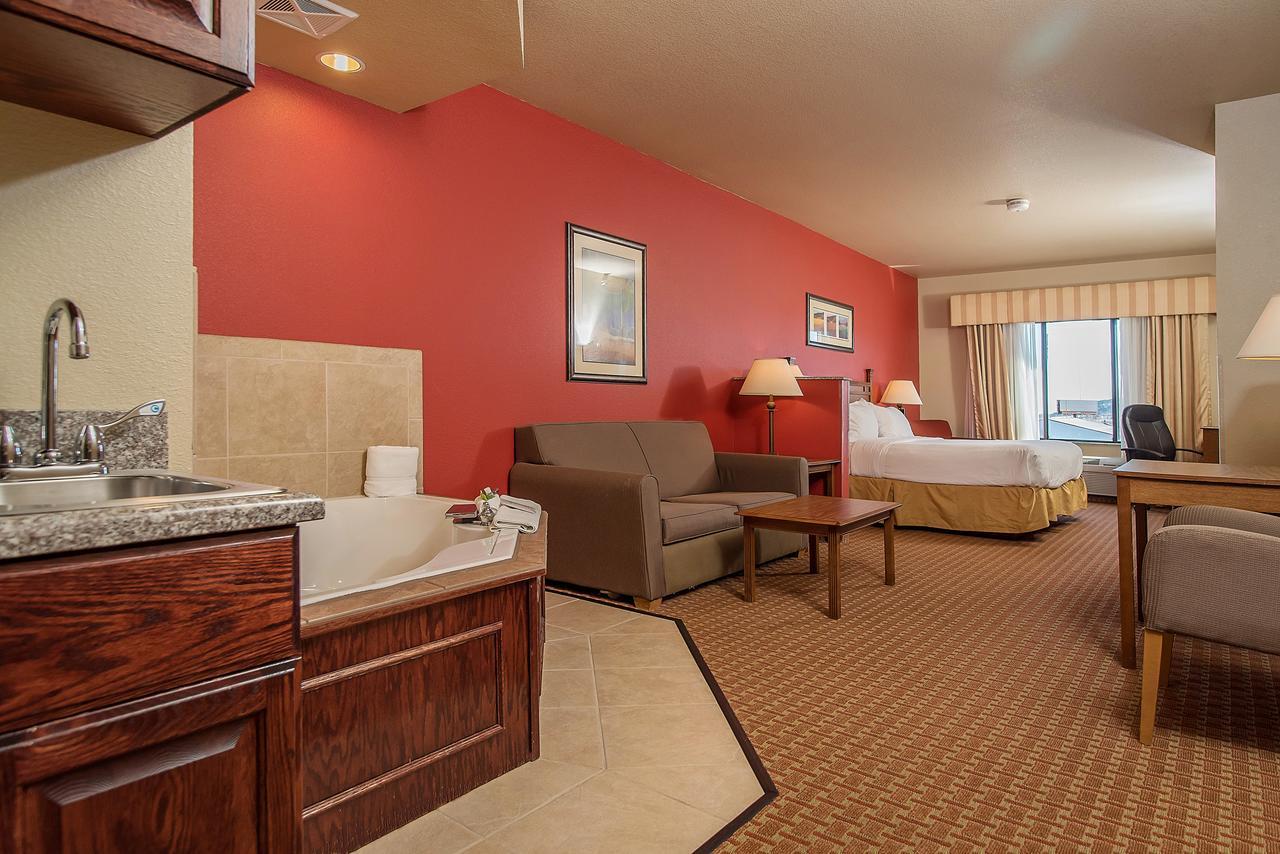 Baymont Inn & Suites By Wyndham Sturgis Buitenkant foto