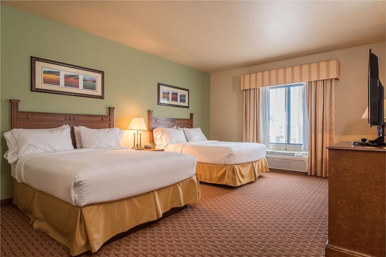 Baymont Inn & Suites By Wyndham Sturgis Buitenkant foto