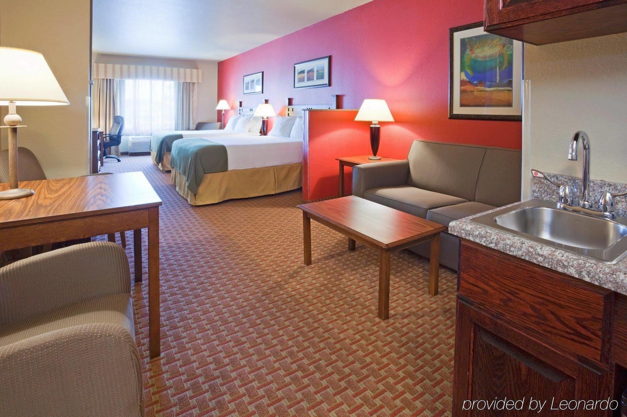 Baymont Inn & Suites By Wyndham Sturgis Buitenkant foto