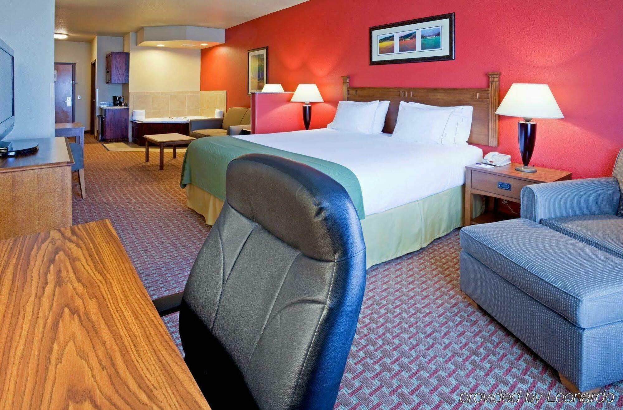 Baymont Inn & Suites By Wyndham Sturgis Buitenkant foto